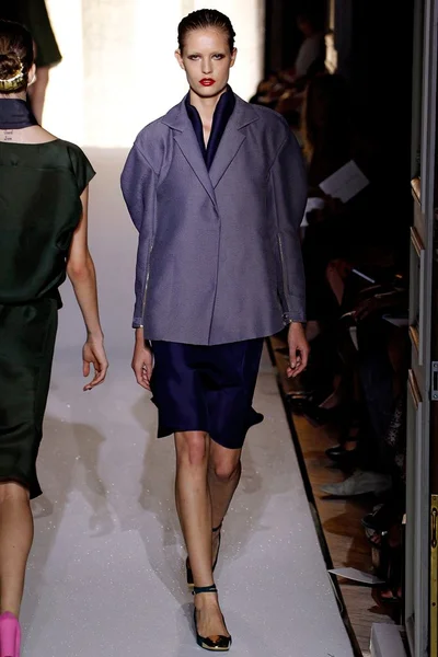 Look 7